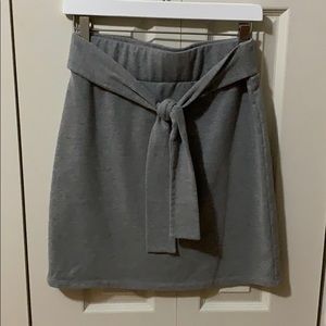 LOFT stretchy tie front skirt
